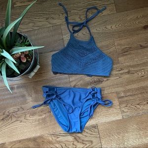 Halter neck bikini set🤩🤩